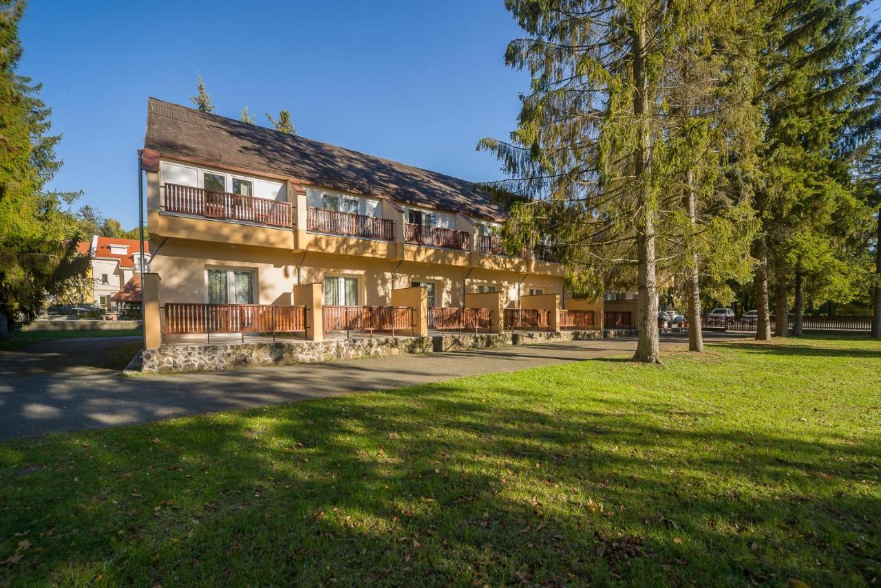 Lipicai Hotel Es Etterem Szilvásvárad Zewnętrze zdjęcie
