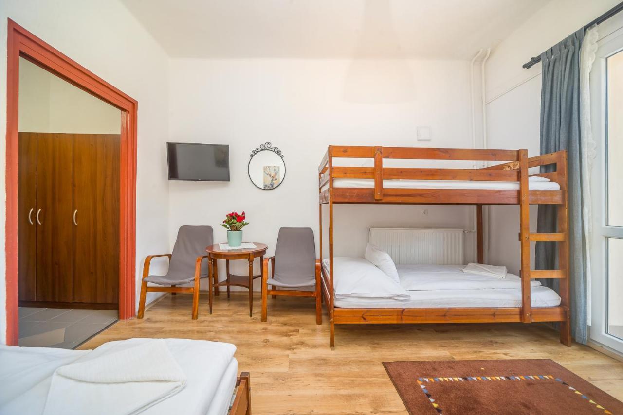 Lipicai Hotel Es Etterem Szilvásvárad Zewnętrze zdjęcie