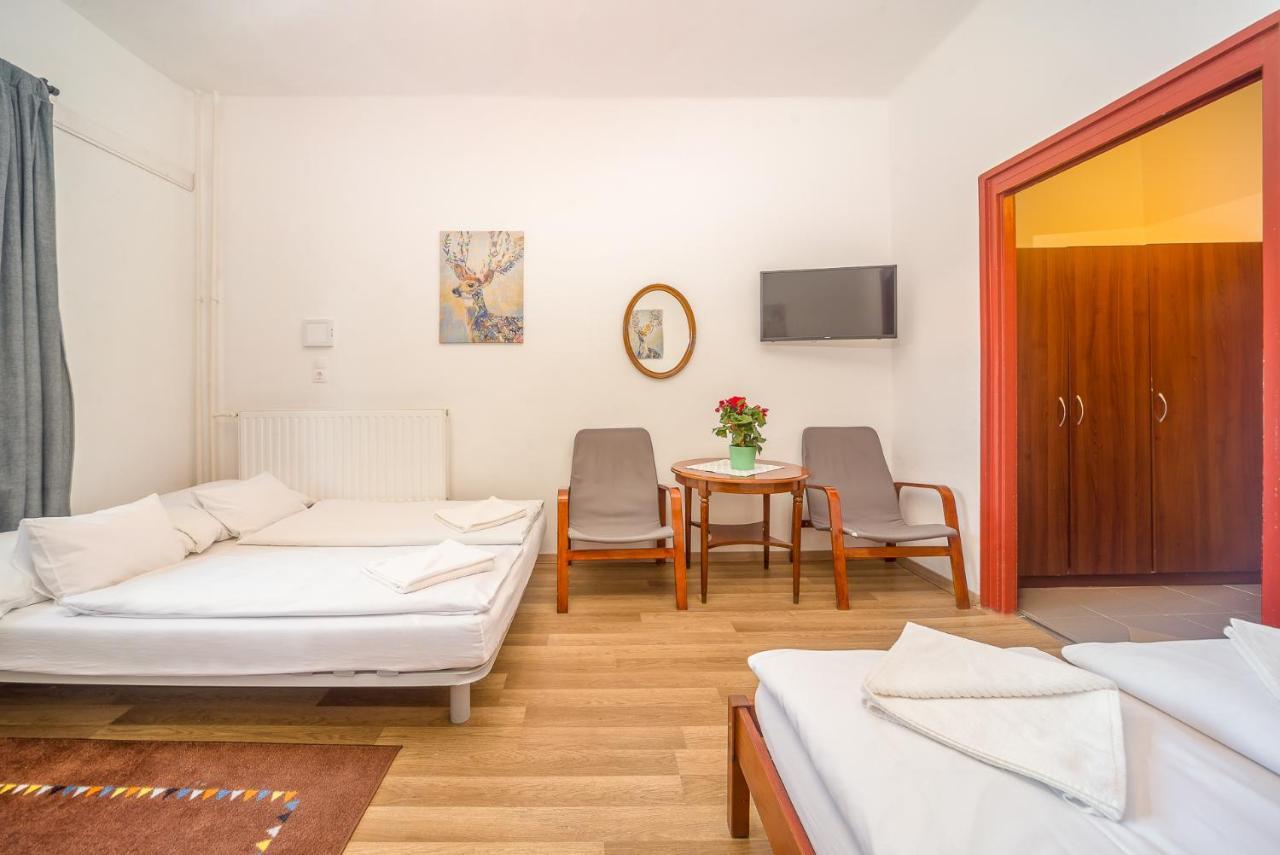 Lipicai Hotel Es Etterem Szilvásvárad Zewnętrze zdjęcie
