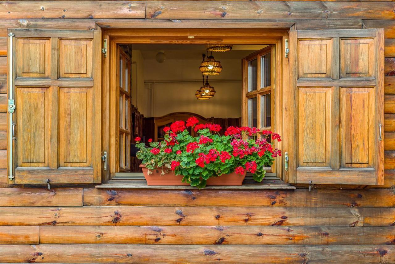 Lipicai Hotel Es Etterem Szilvásvárad Zewnętrze zdjęcie